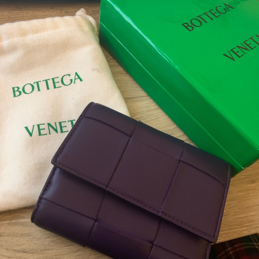 Bottega Veneta Intrecatto Leather Wallet Purple